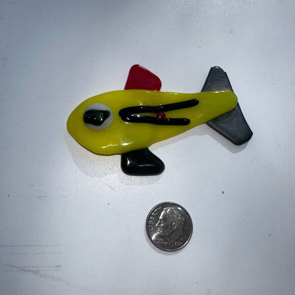 #5387 REFIGERATOR MAGNET FISH YELLOW MULTI COLOR W/FIN ELEGANT FUSED GLASS - Picture 8 of 11
